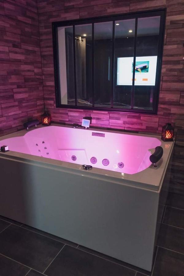 Charmante Residence De Tourisme Avec Jacuzzi Crecy-la-Chapelle Eksteriør bilde